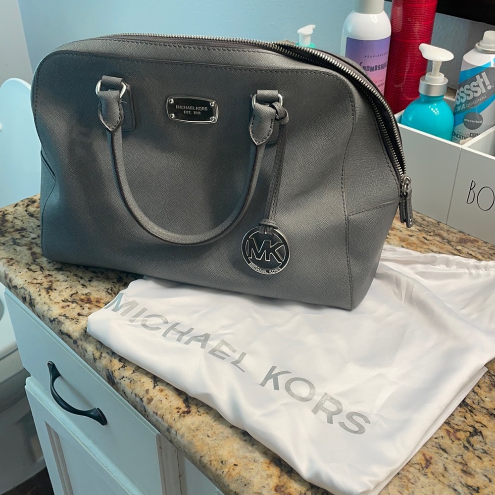 Michael Kors grey purse
